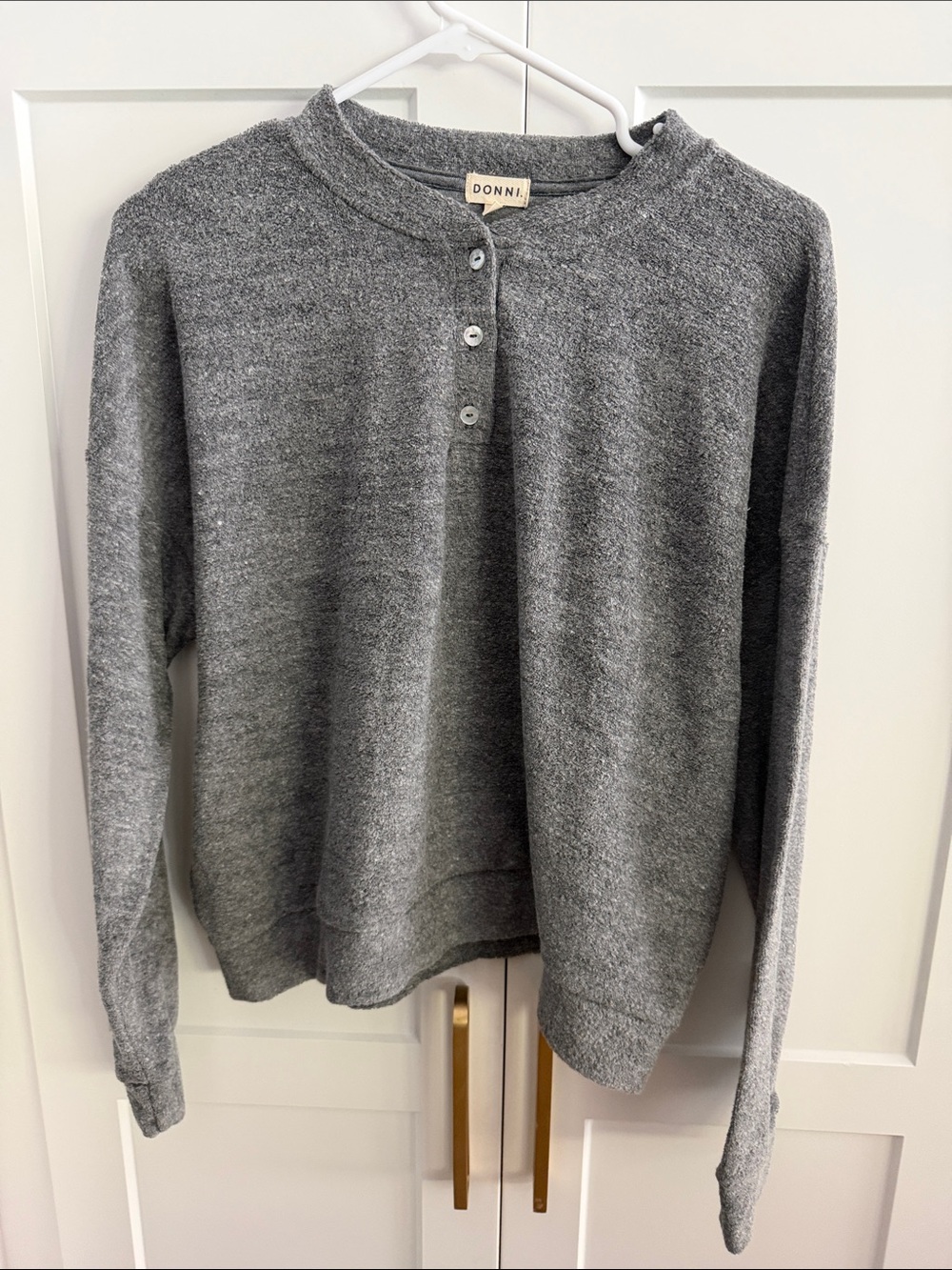 DONNI. Charcoal Crewneck Henley Sweater Size Large